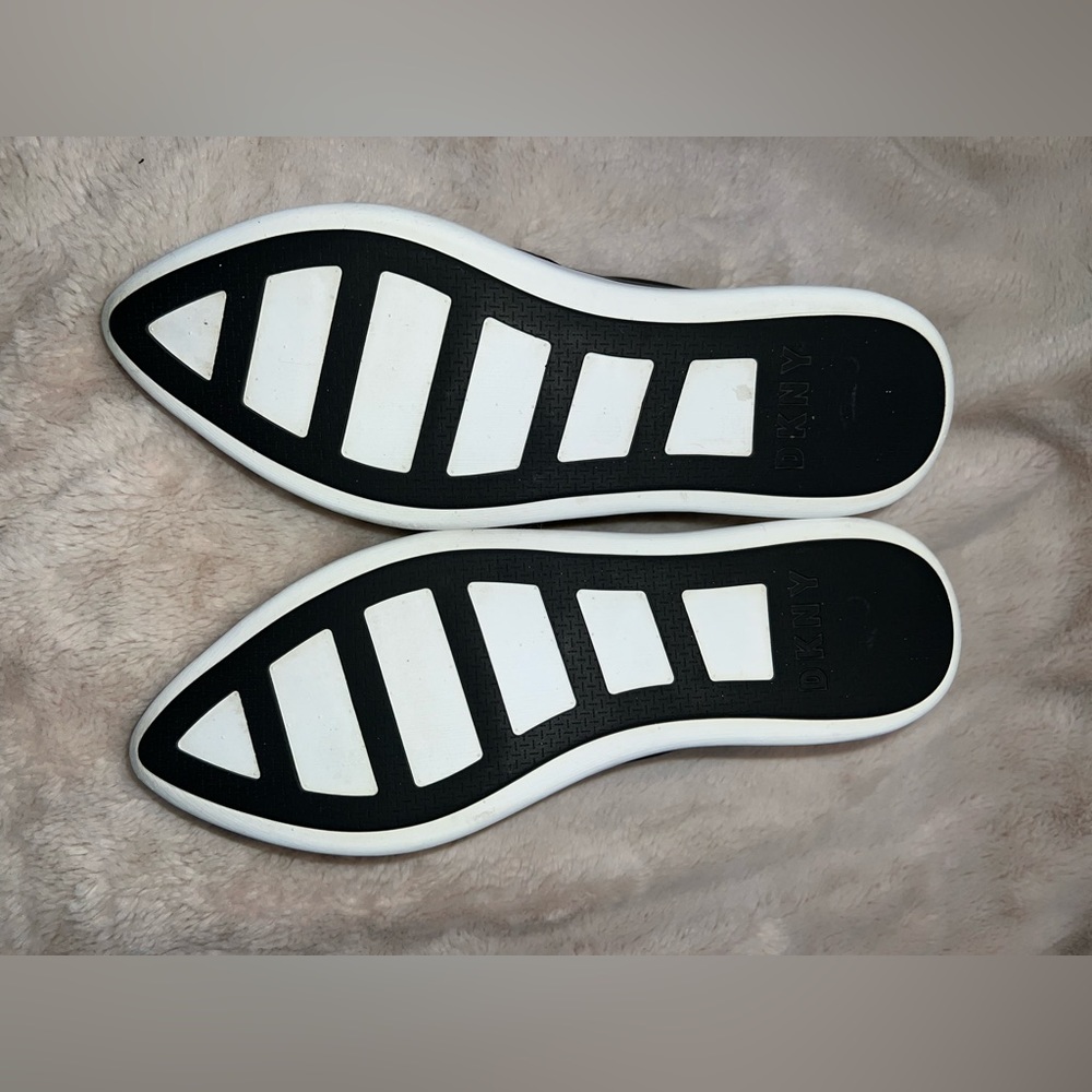 DKNY flats size 7.5 - Picture 3 of 7